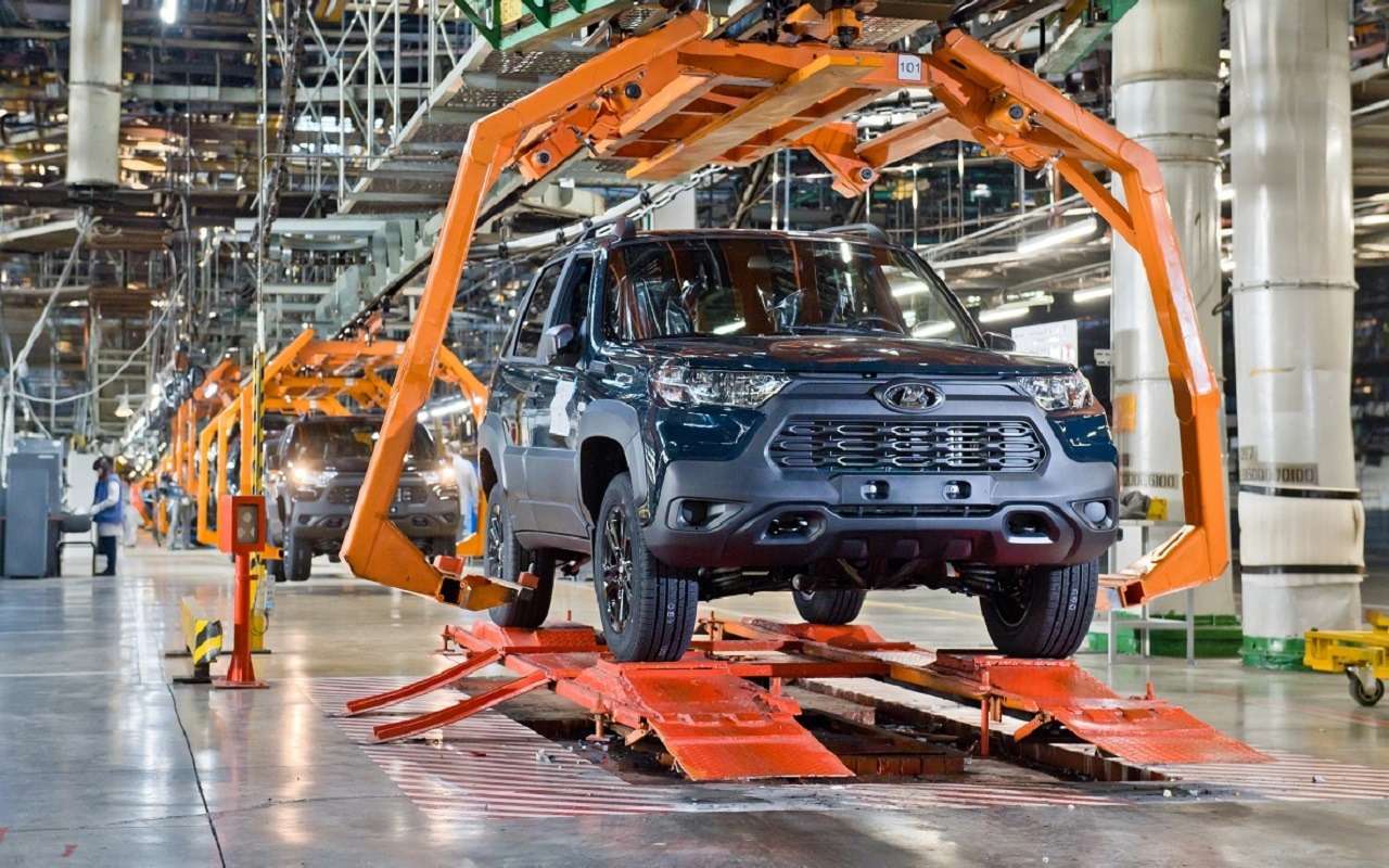 Внедорожники Niva Travel с системой Enjoy Pro уже идут по конвейеру в Тольятти