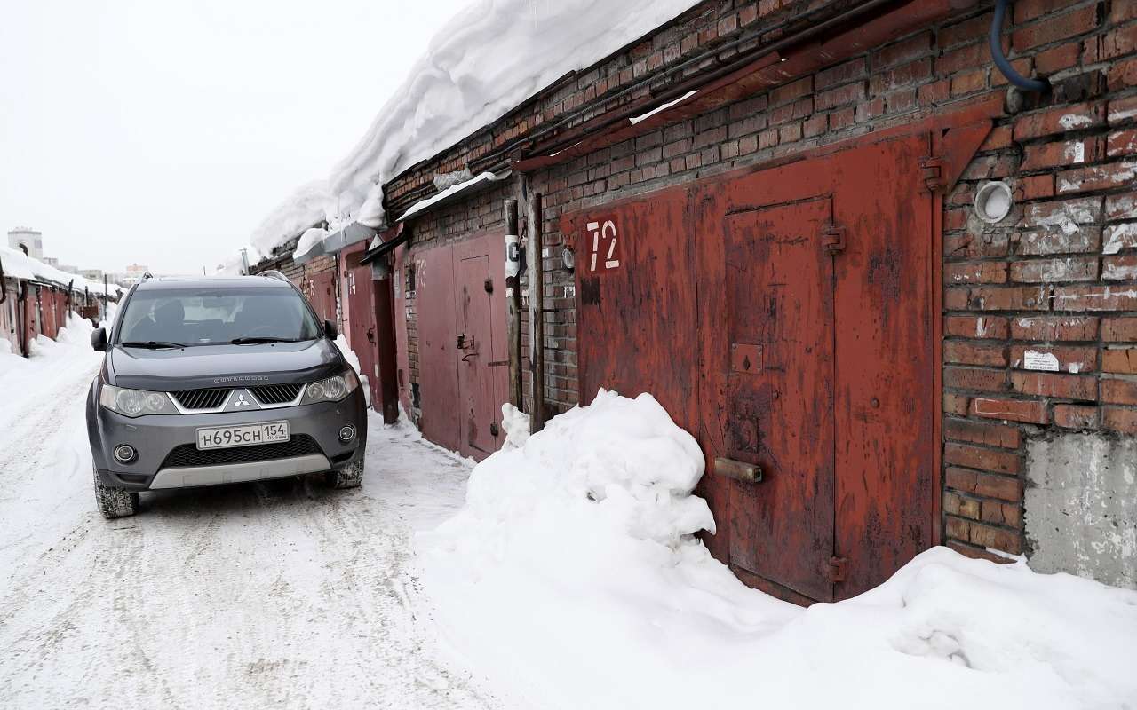 Водителям рассказали, почему не надо оставлять автомобиль в гараже в зимнее время