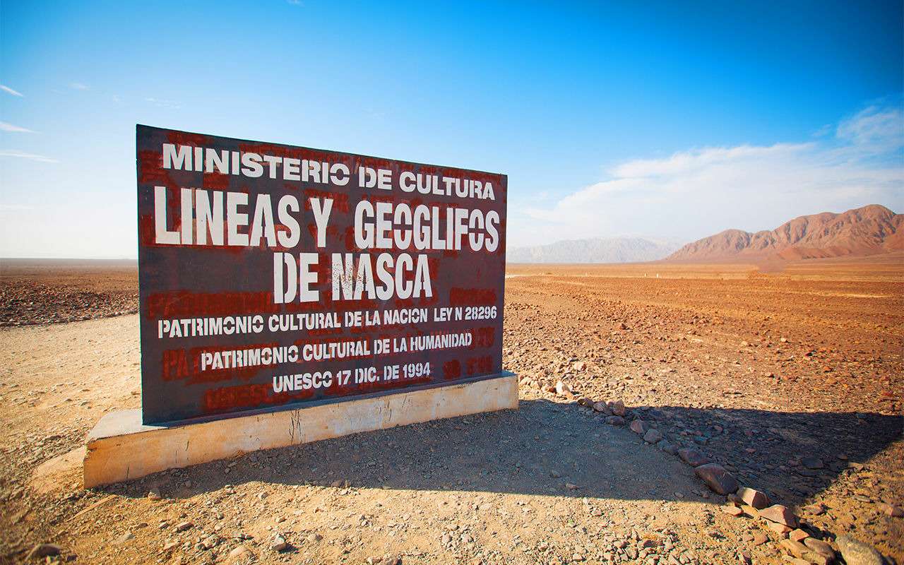 Бестолковый водитель грузовика проехал прямо по историческим линиям Наски