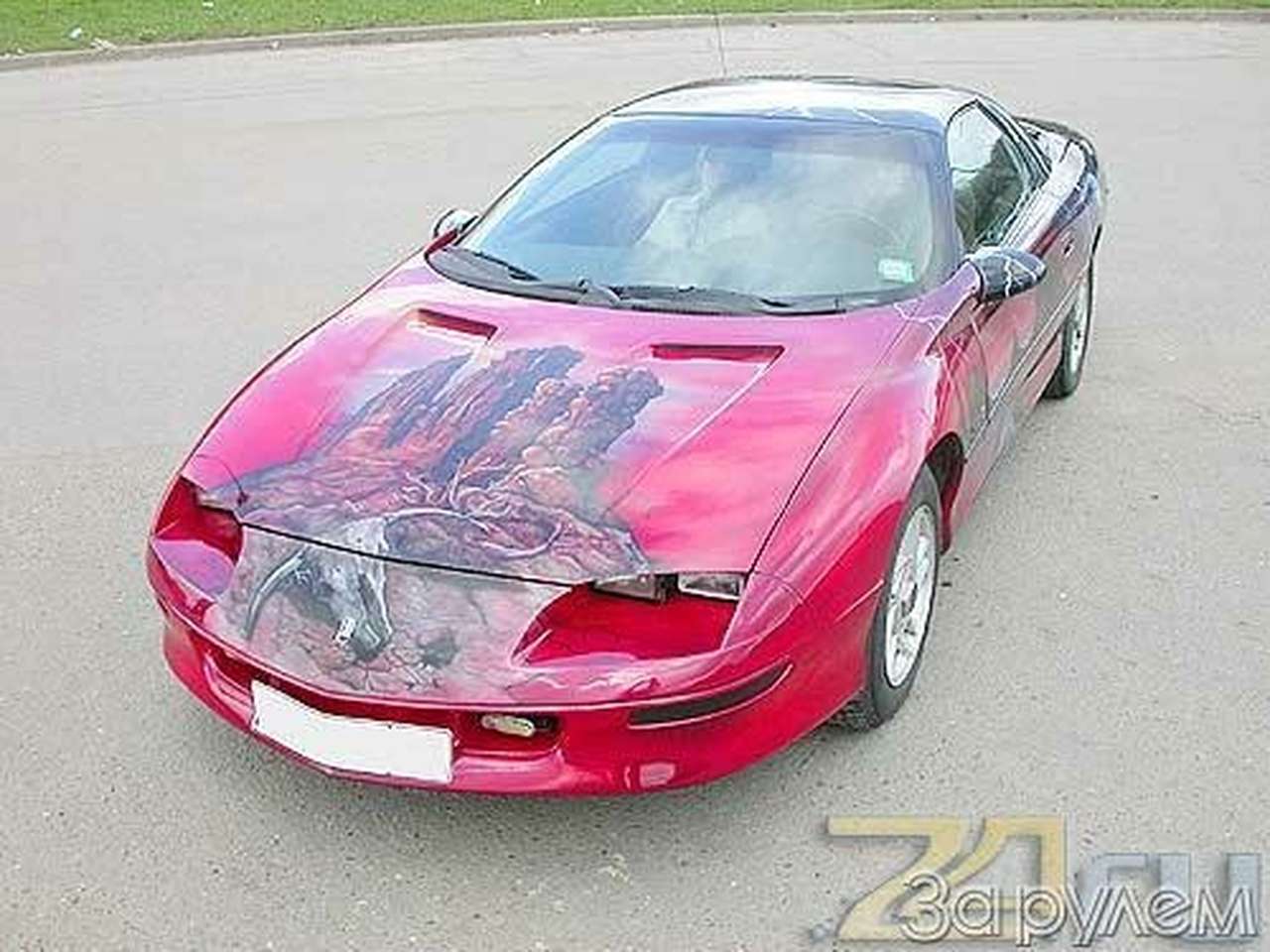 Восток-Запад