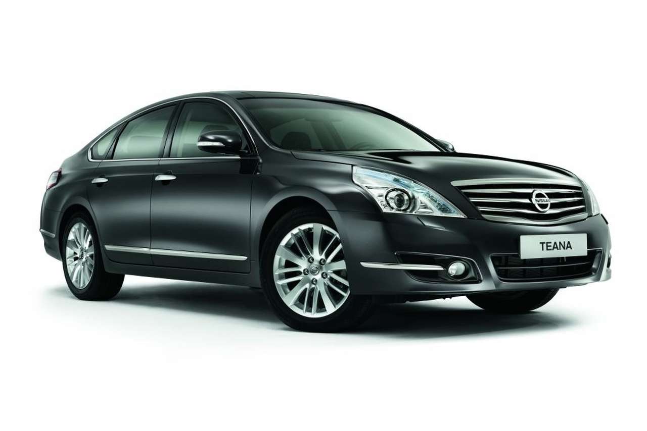 Nissan представил в России обновленную Teana