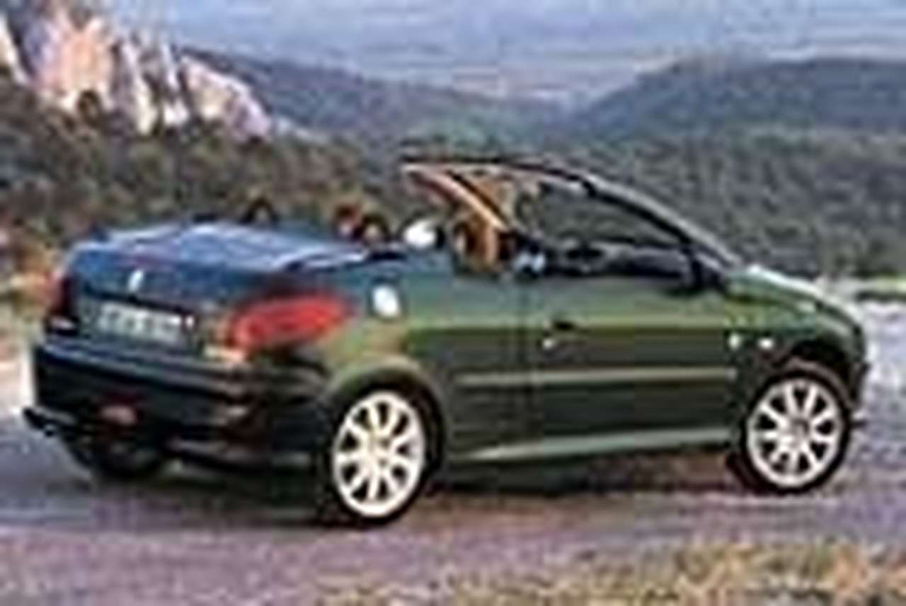 Peugeot 206 будет седаном