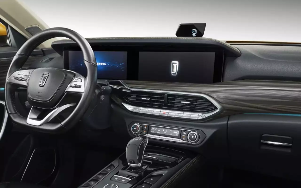 Это могла быть Лада: как этот кроссовер чувствует себя после 100 тысяч км