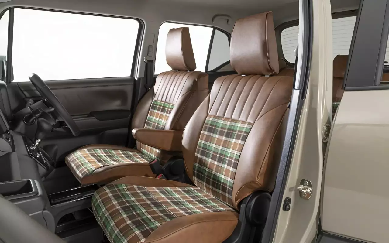 Интерьер Suzuki XBee Bemore