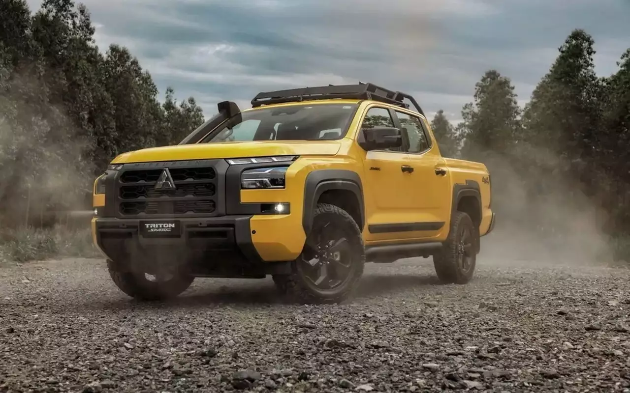 Mitsubishi Triton Savana