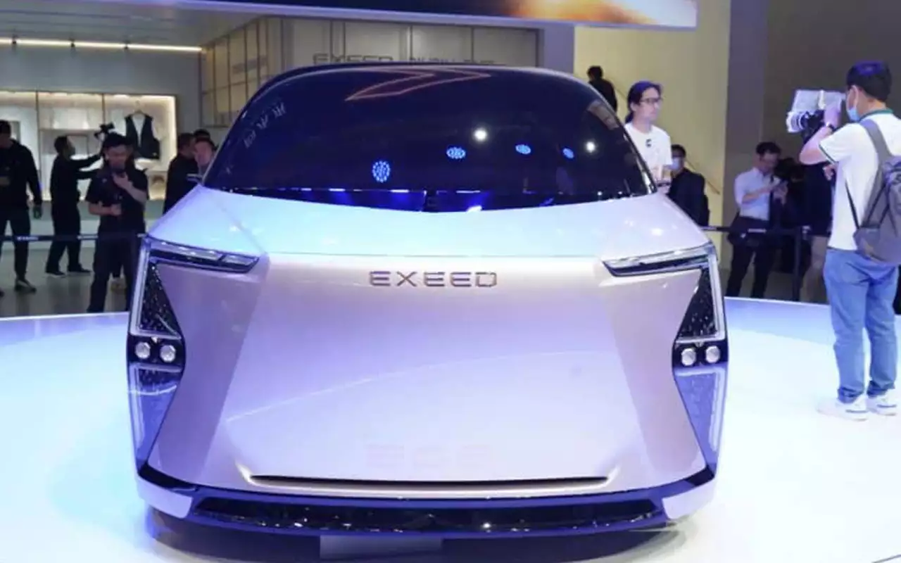Exeed E08