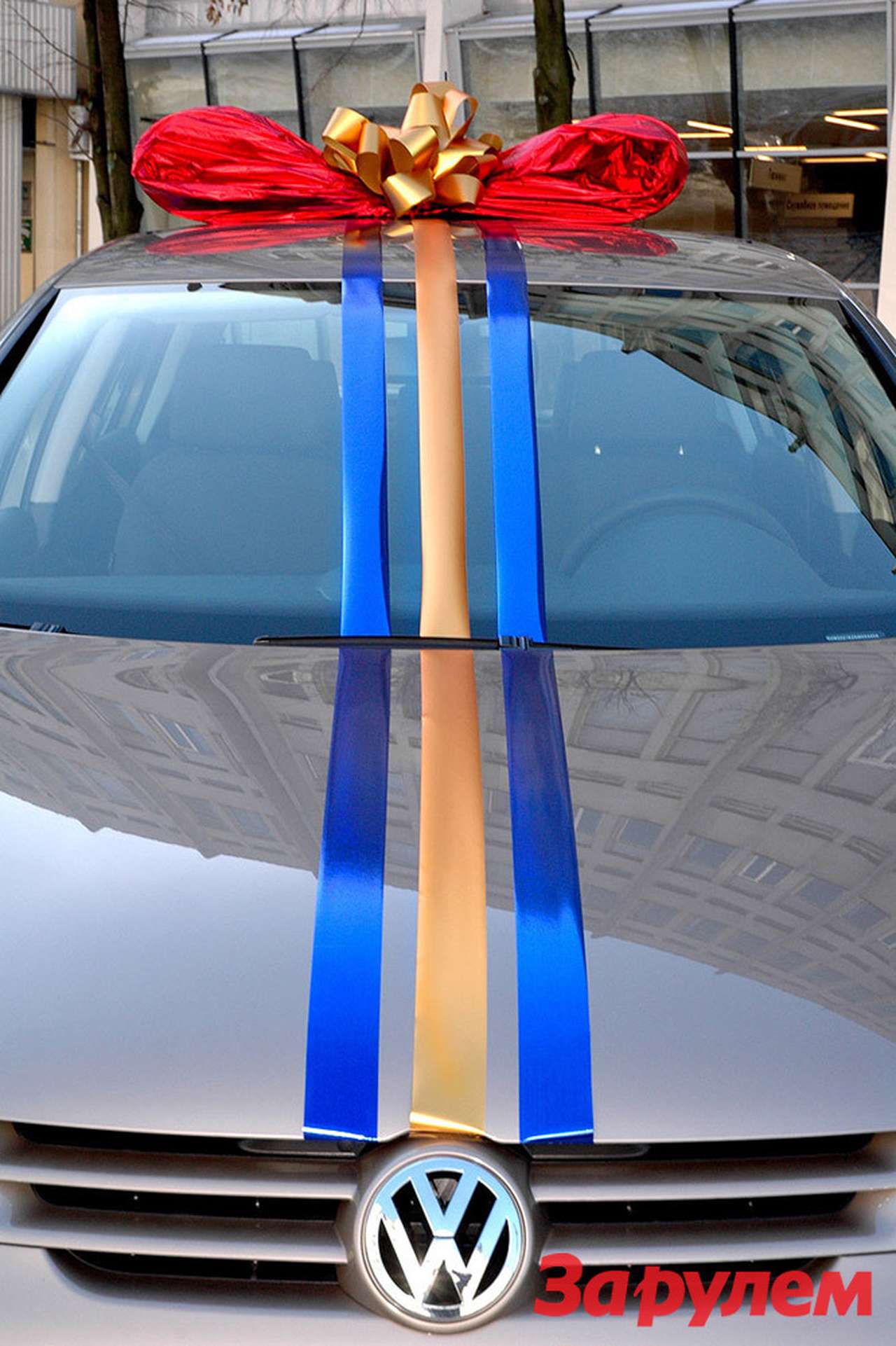 Новогодние цены и фейерверк подарков в «Авто Ганзе»