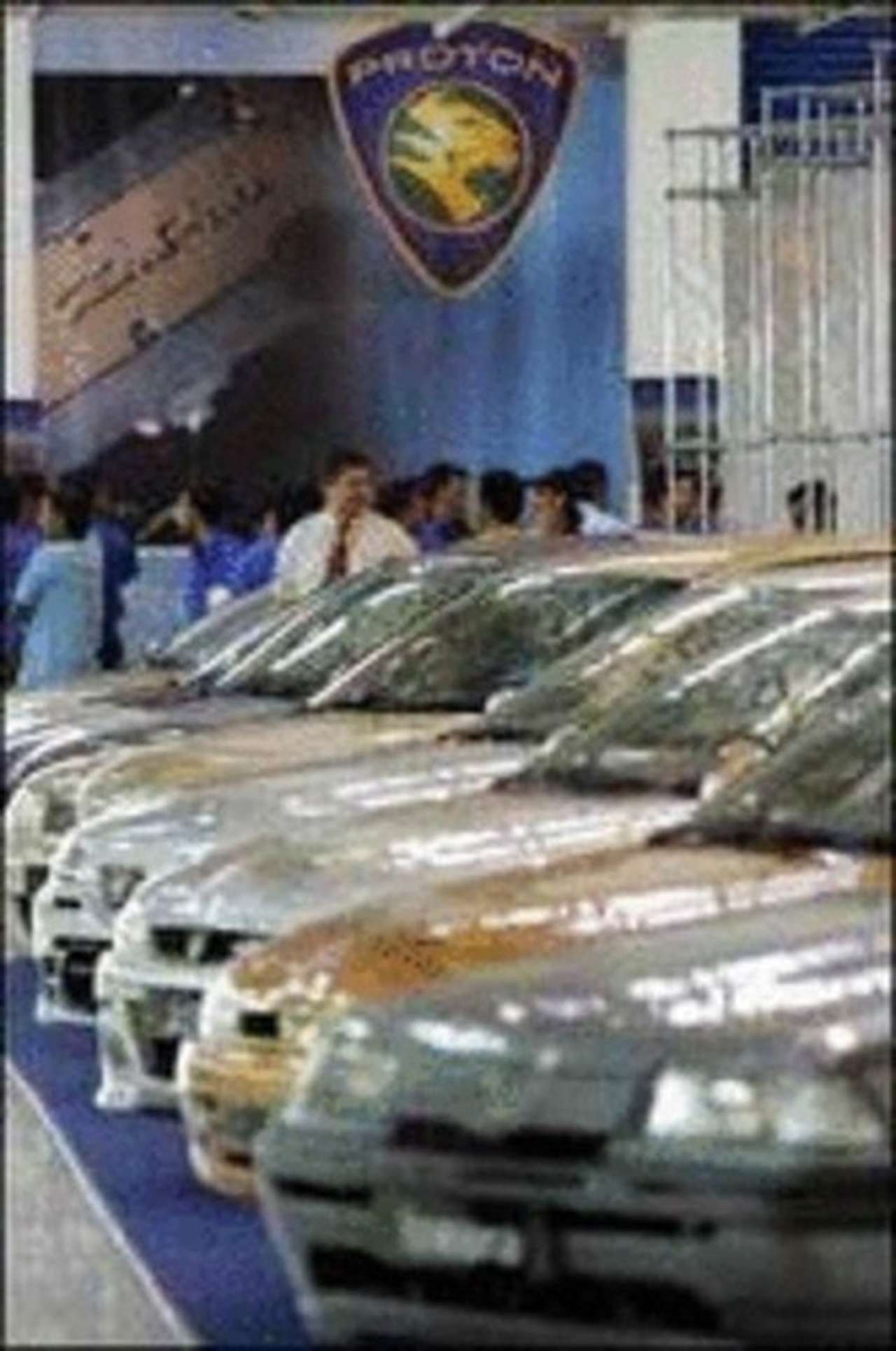В Малайзии впервые за год продадут полмиллиона авто