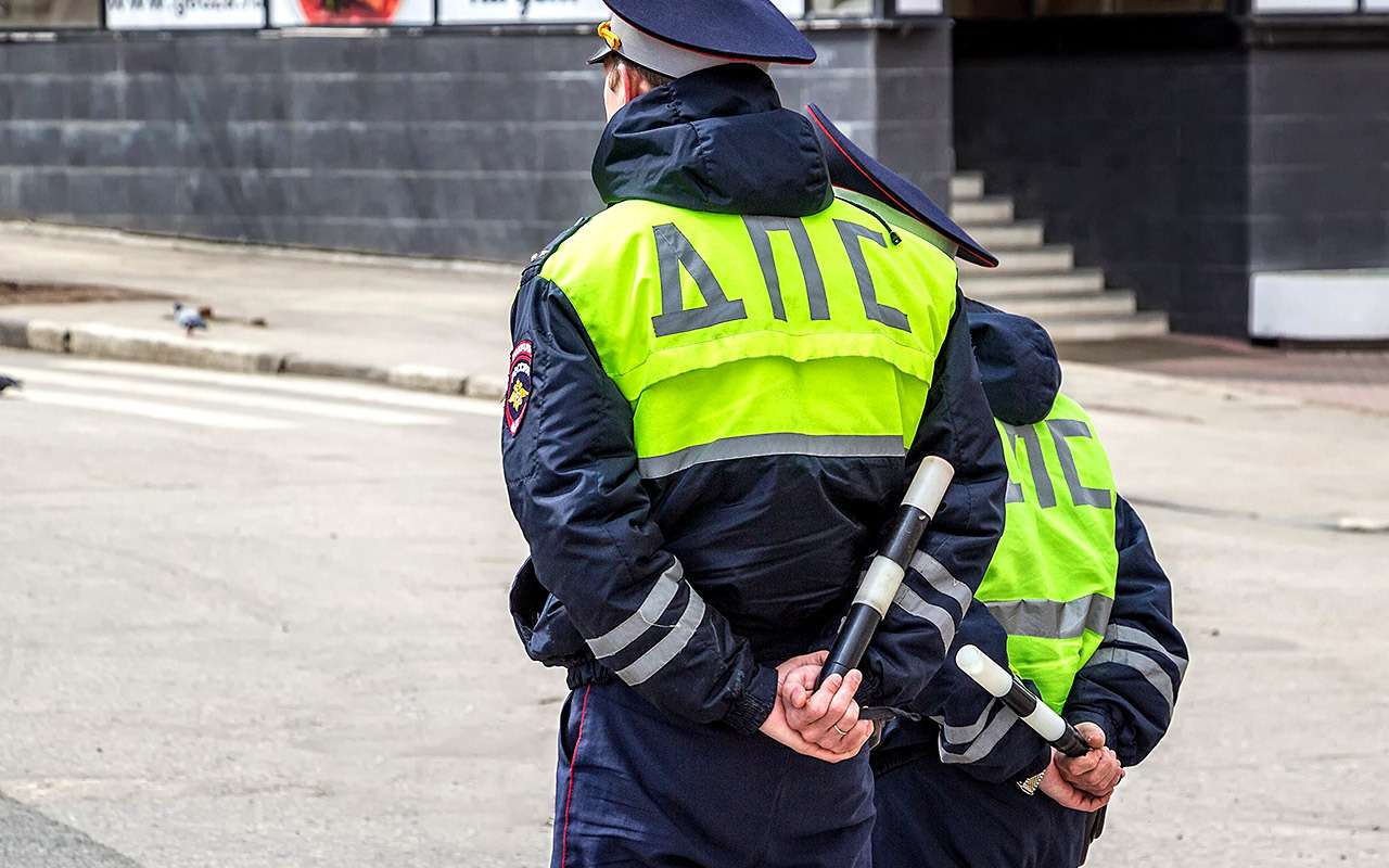 Нарушил плати