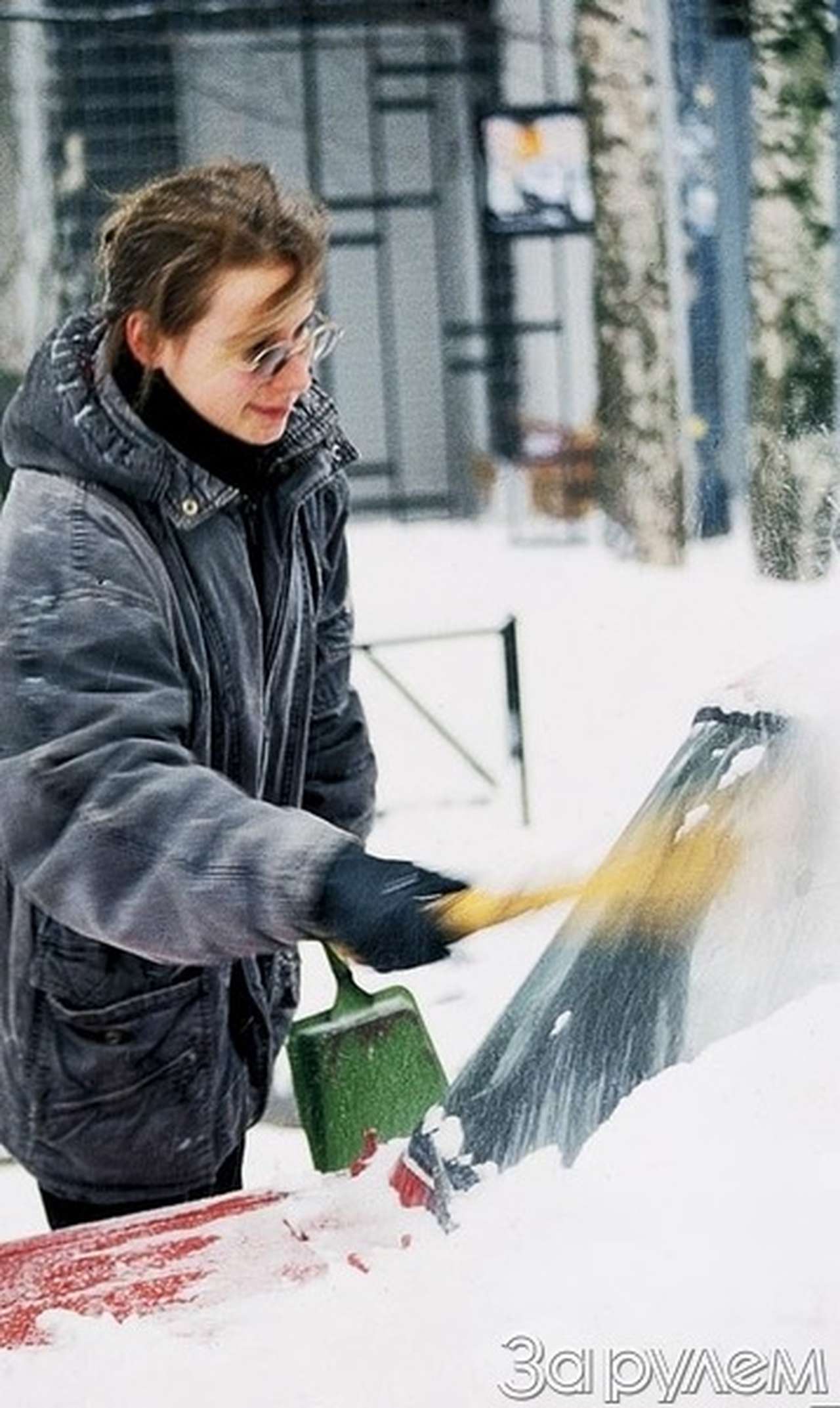 Девушка и 2140