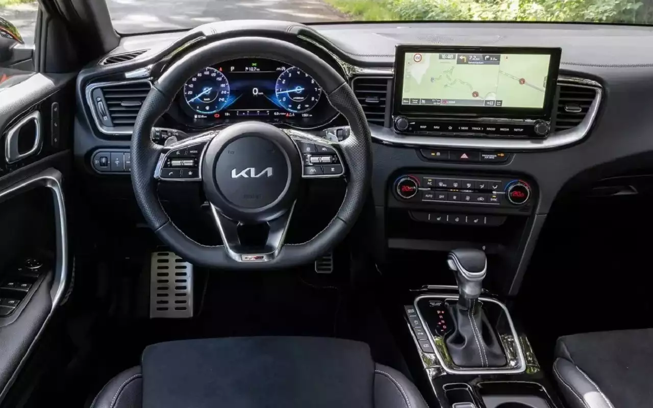 Интерьер Kia Ceed 2025