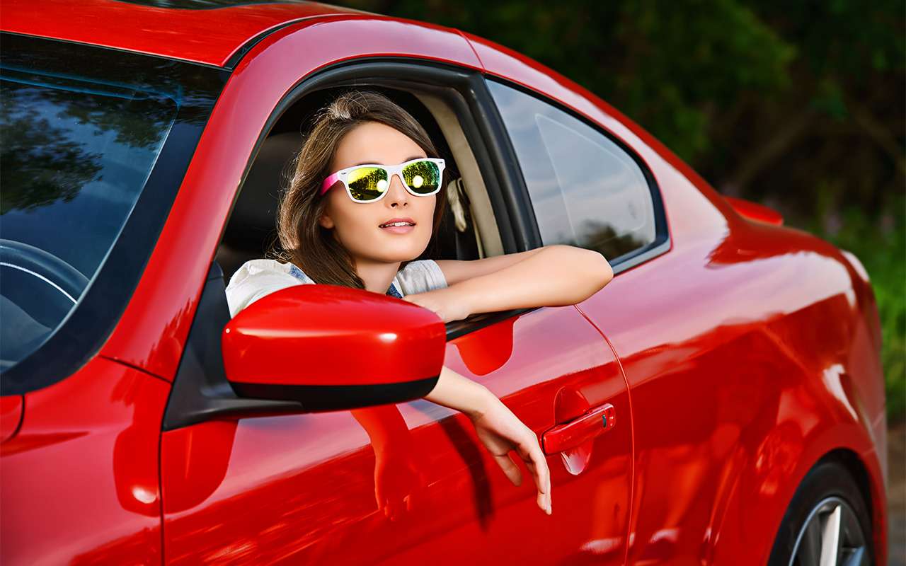 Женщина на подержанном автомобиле: развенчиваем мифы