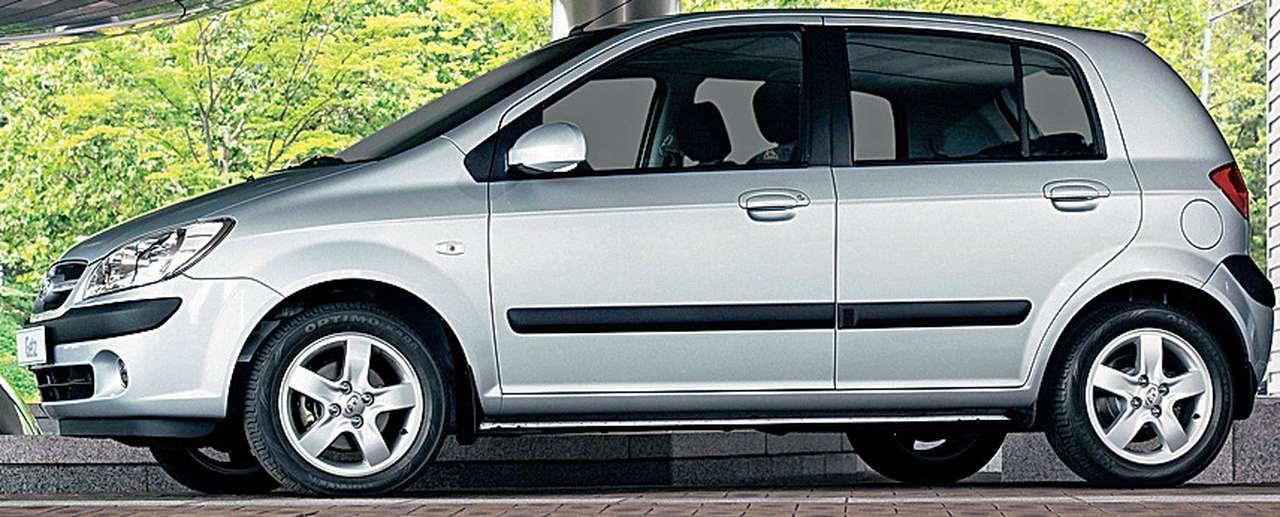 Калужскому депутату приходится краснеть за асфальт на улице Клюквина