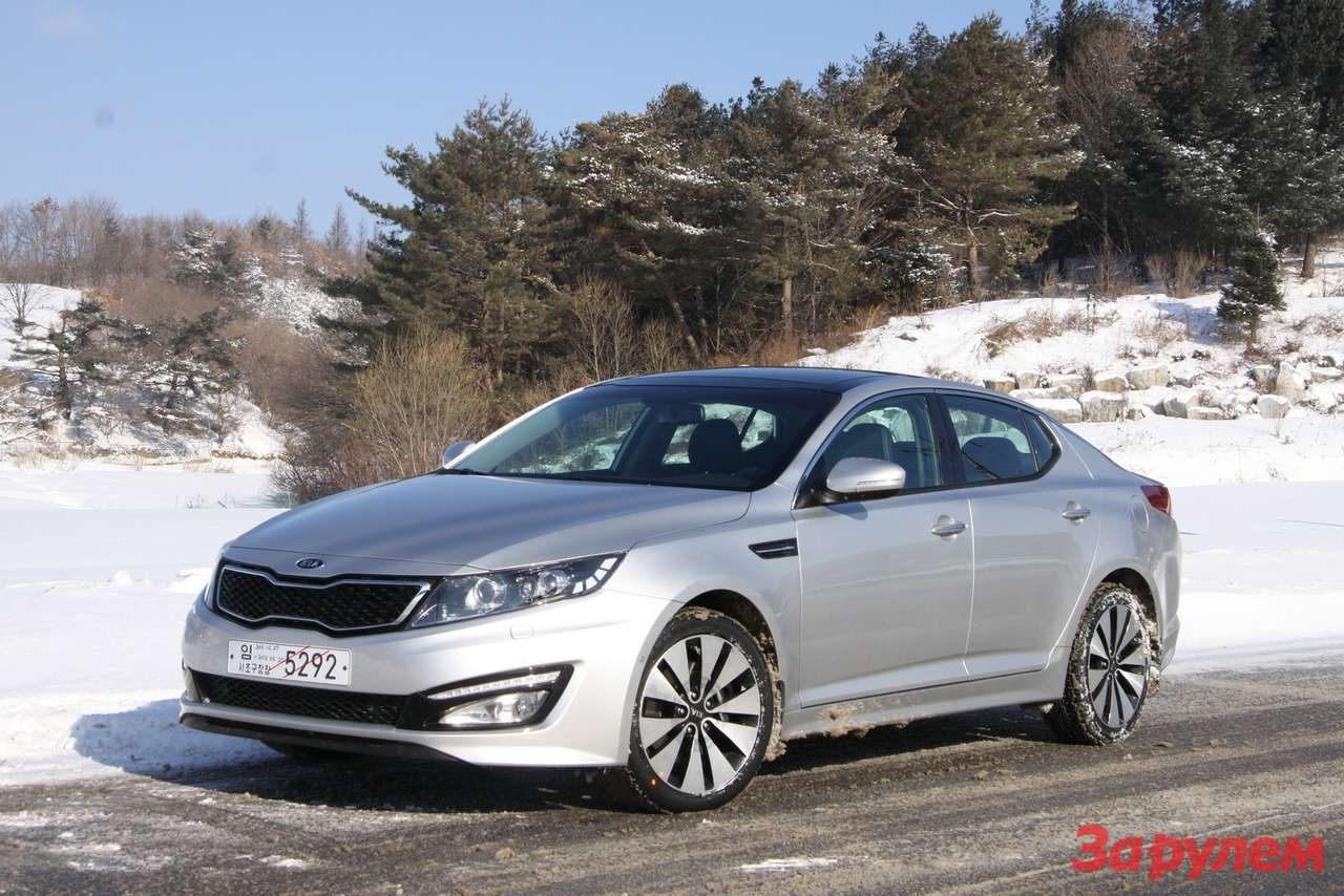 В зимнем пакете Optima предлагает обогрев зеркал, подогрев рулевого колеса, передних и задних сидений 