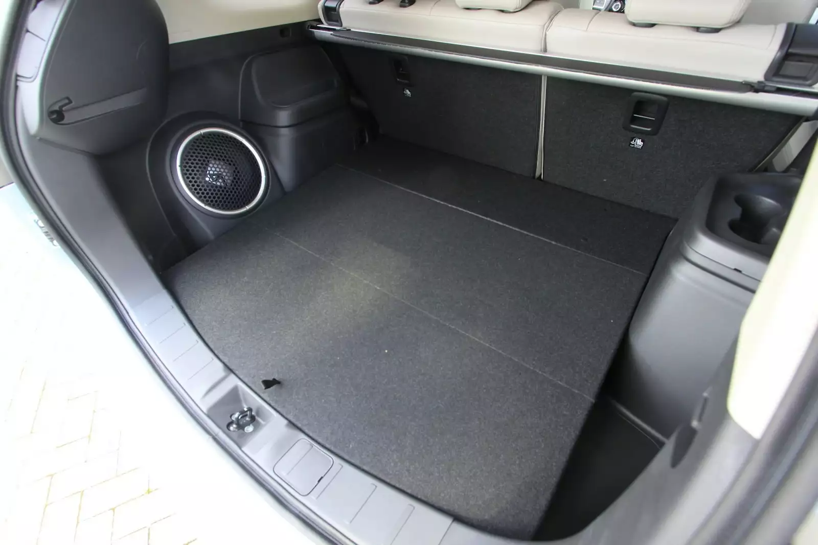 Полка для Mitsubishi Outlander