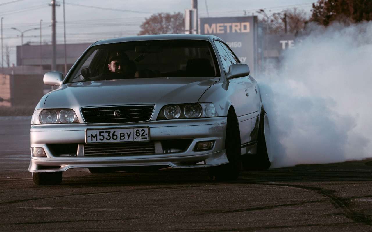 В Госдуме призвали «не трогать» праворульные машины