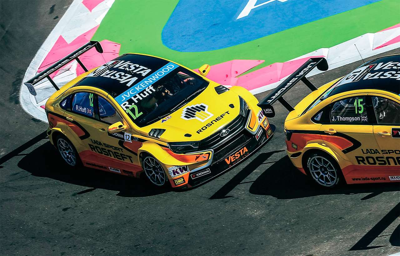 Lada Vesta WTCC: детские болезни