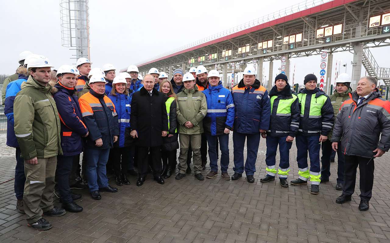 Путин открыл скоростную платную трассу М-11 «Москва – Санкт-Петербург». Имя ей – «Нева»