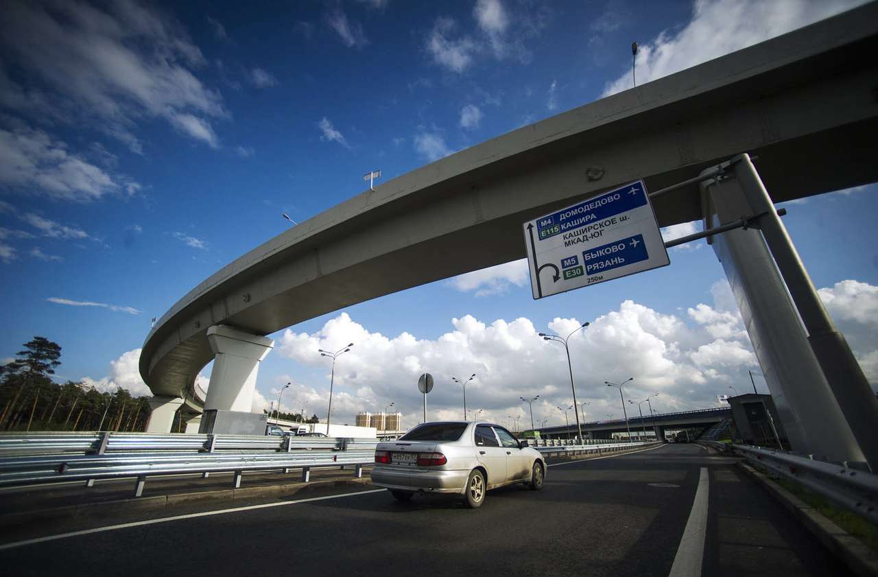 В 2014 году Москва направит на дорожное строительство почти 100 млрд рублей 