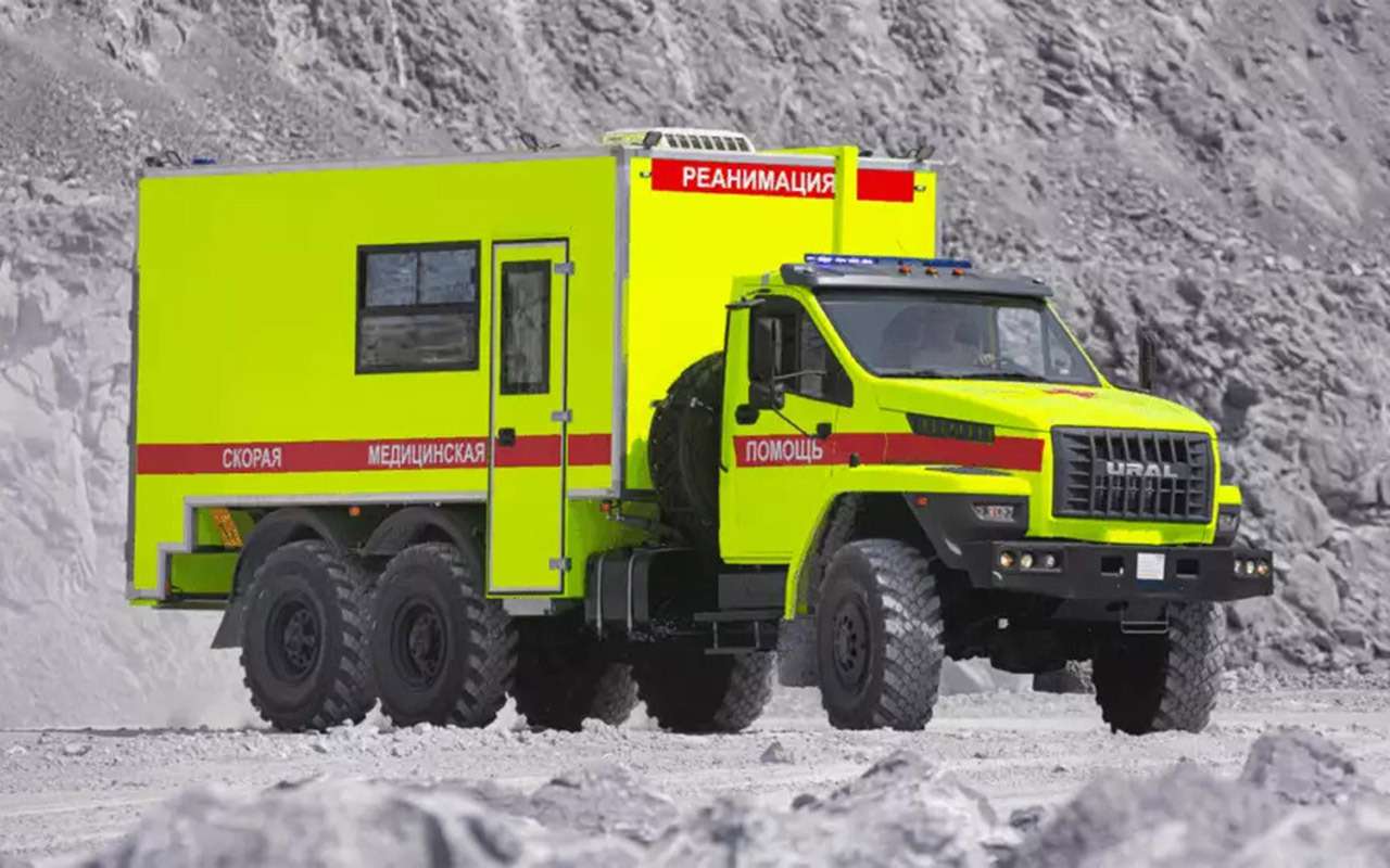 Разработана первая «скорая» на базе грузовика