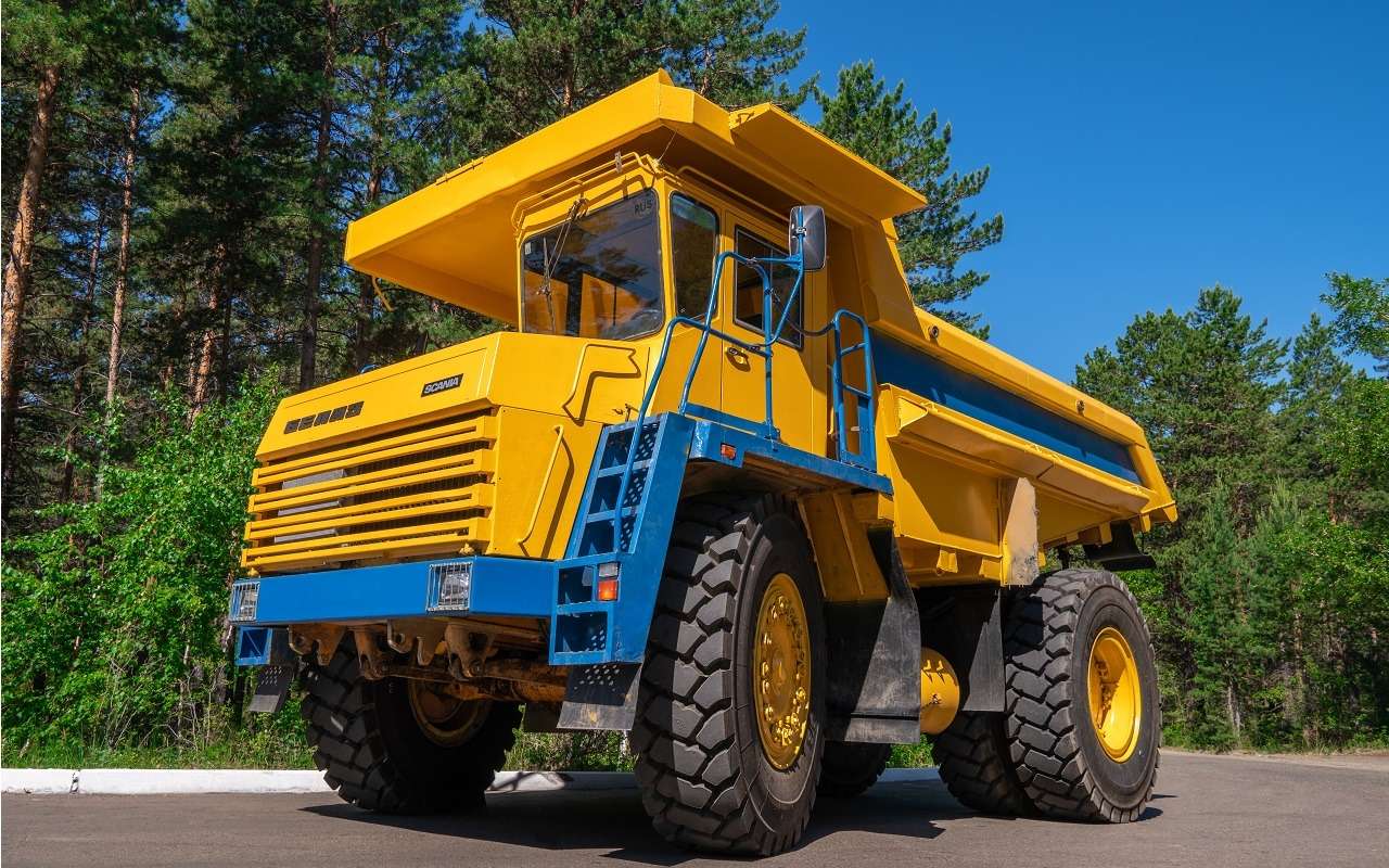 Старый БЕЛАЗ «оживили» с помощью двигателя Scania