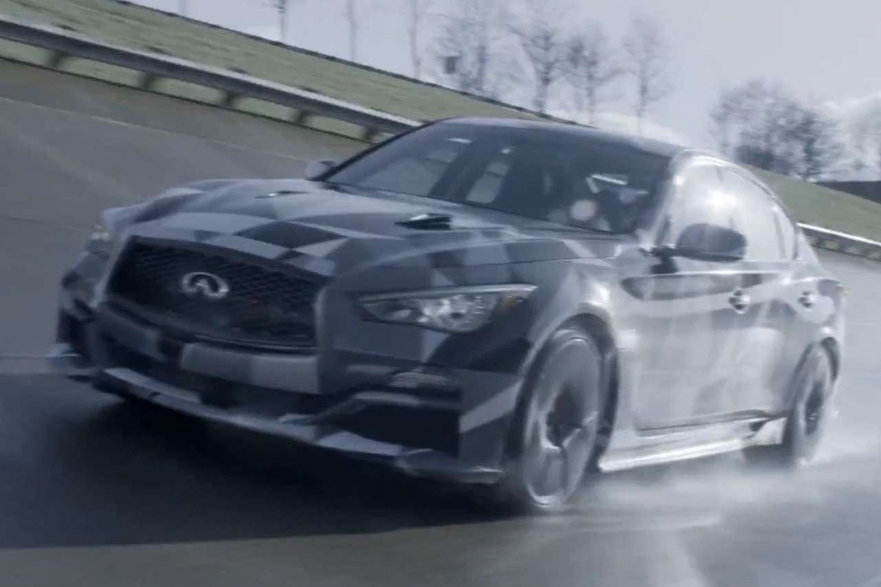 Infiniti тестирует седан Q50 с мотором от суперкара Nissan GT-R