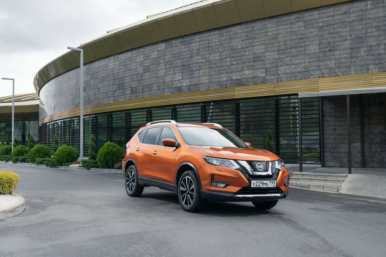 Обновленный Nissan X-Trail: цены и комплектации