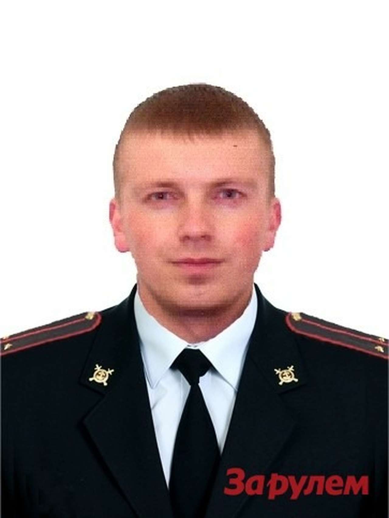 Оформлявшего аварию сотрудника ДПС насмерть сбил автобус