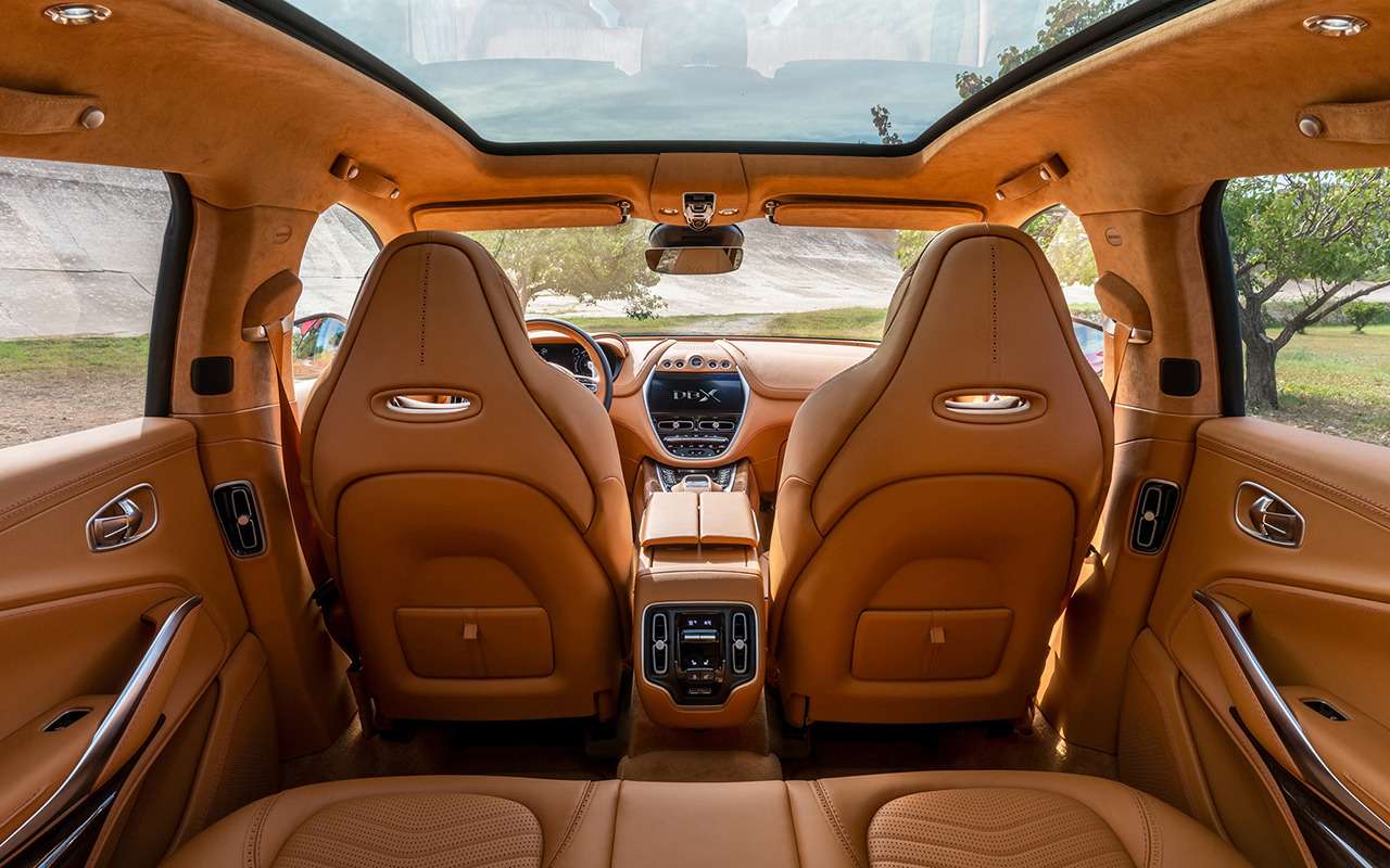 Названа цена первого кроссовера Aston Martin