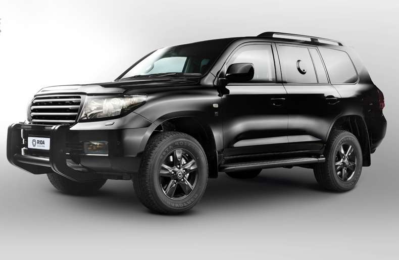 бронированный крузер. 7. тойота ленд крузер 200 бронированный. бронированный лэнд крузер 200. Toyota land cruiser 200 armoured.