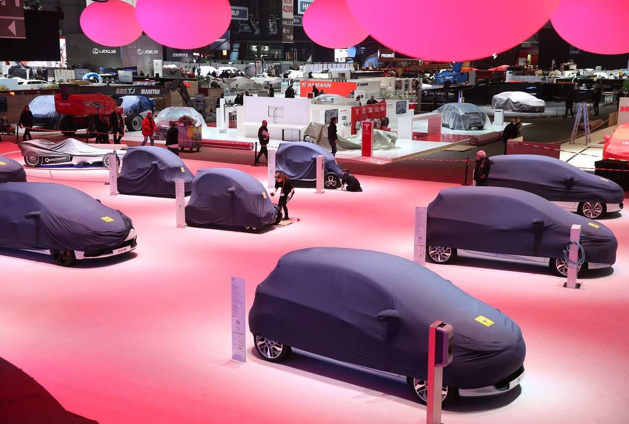 Россияне готовы отказаться от покупки нового автомобиля из-за экономической ситуации