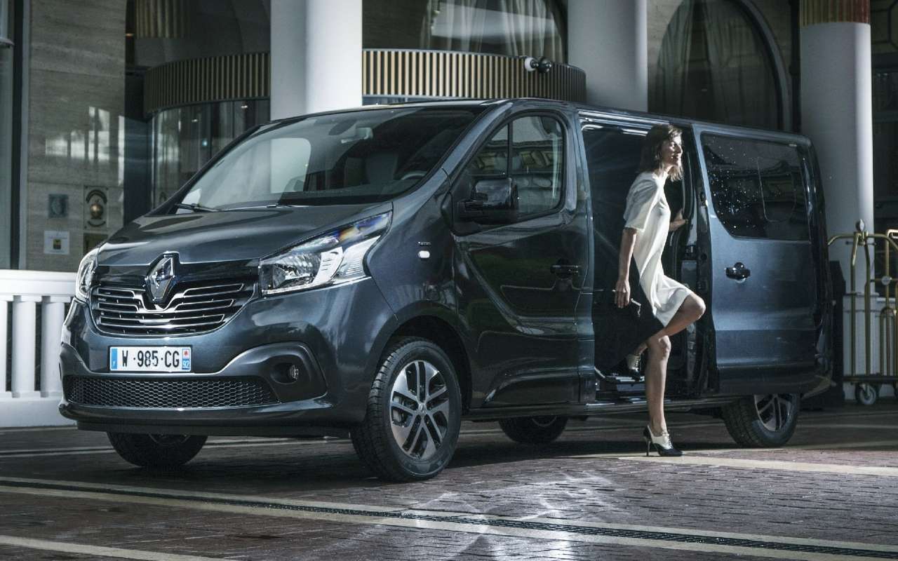 Renault Trafic превратился в шаттл космического класса