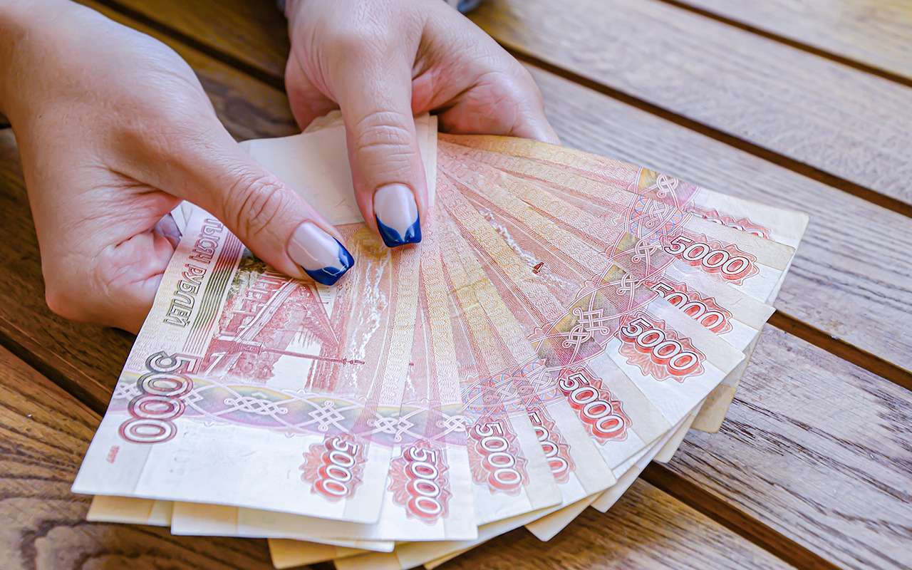 Автовладелица дала взятку, а потом потребовала вернуть