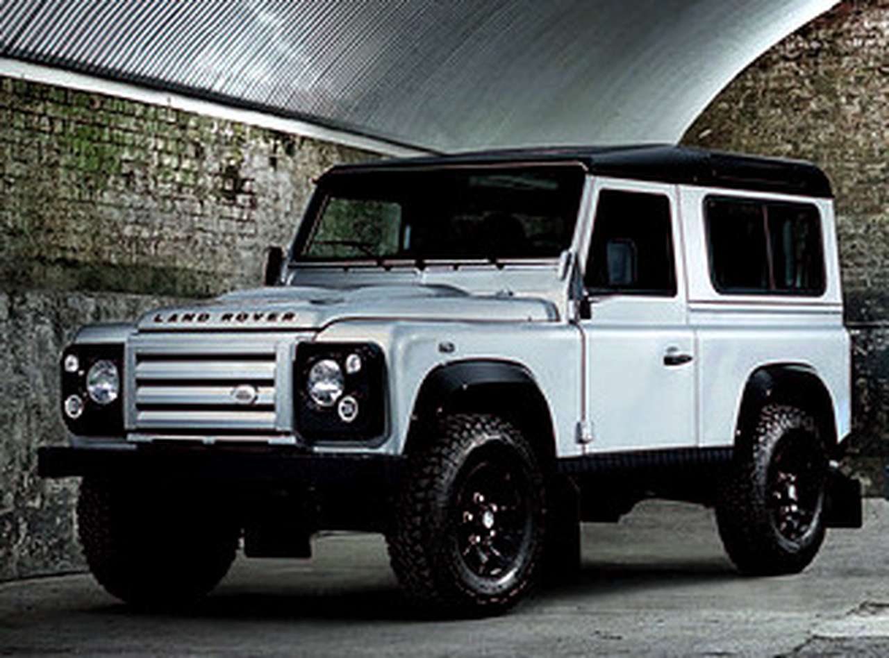 «Неотесанный» Defender доступен мелкой серией