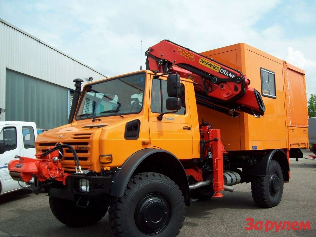 В России началась сборка грузовых автомобилей Mercedes-Benz