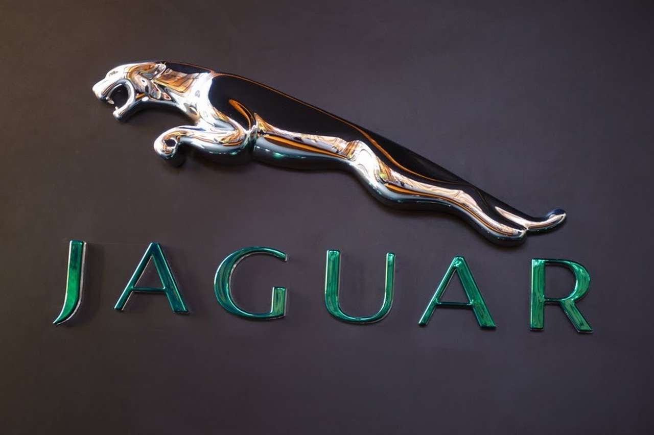 В Москве представили новый Jaguar XF