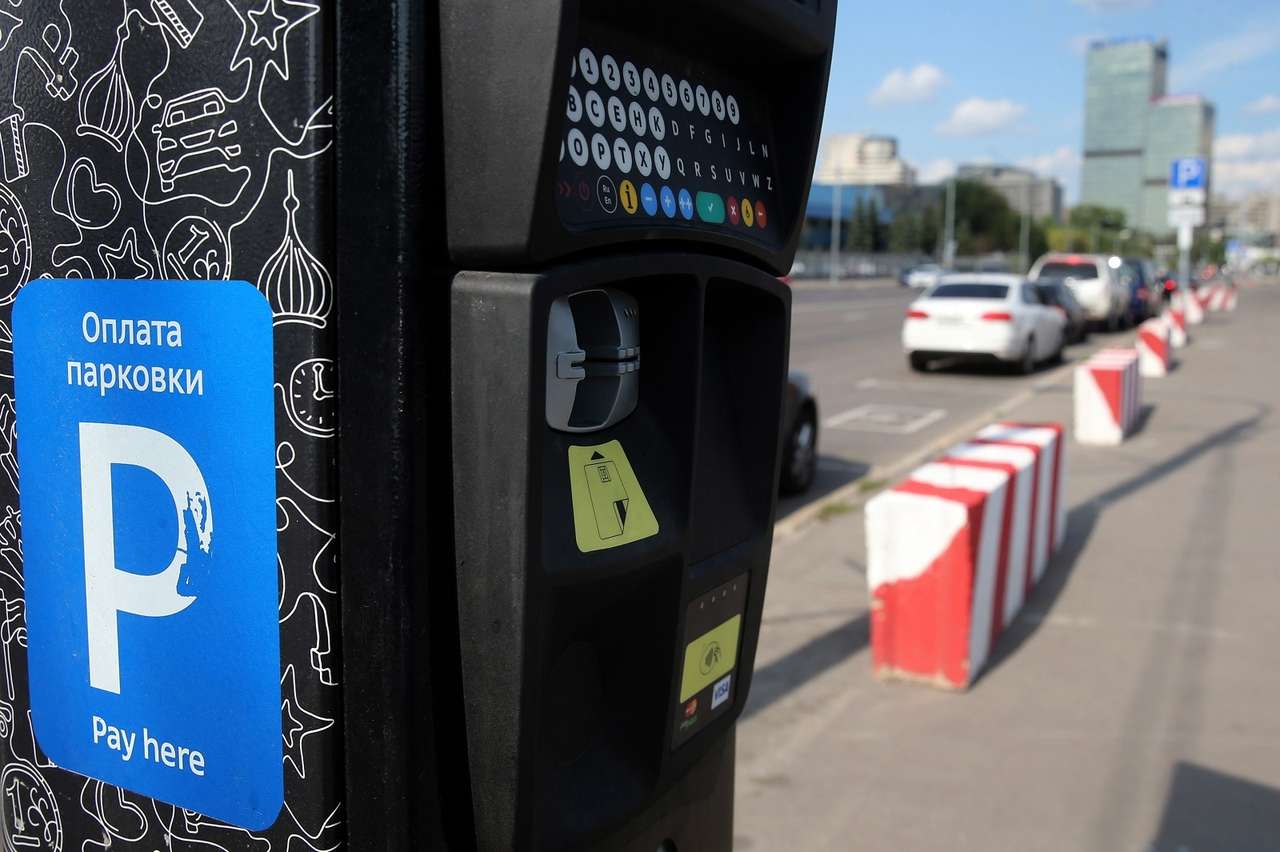 Платная парковка в пределах ТТК не затронет жилые районы