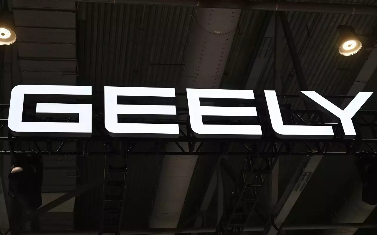 Ford и Renault переходят на китайские платформы Geely: подробности